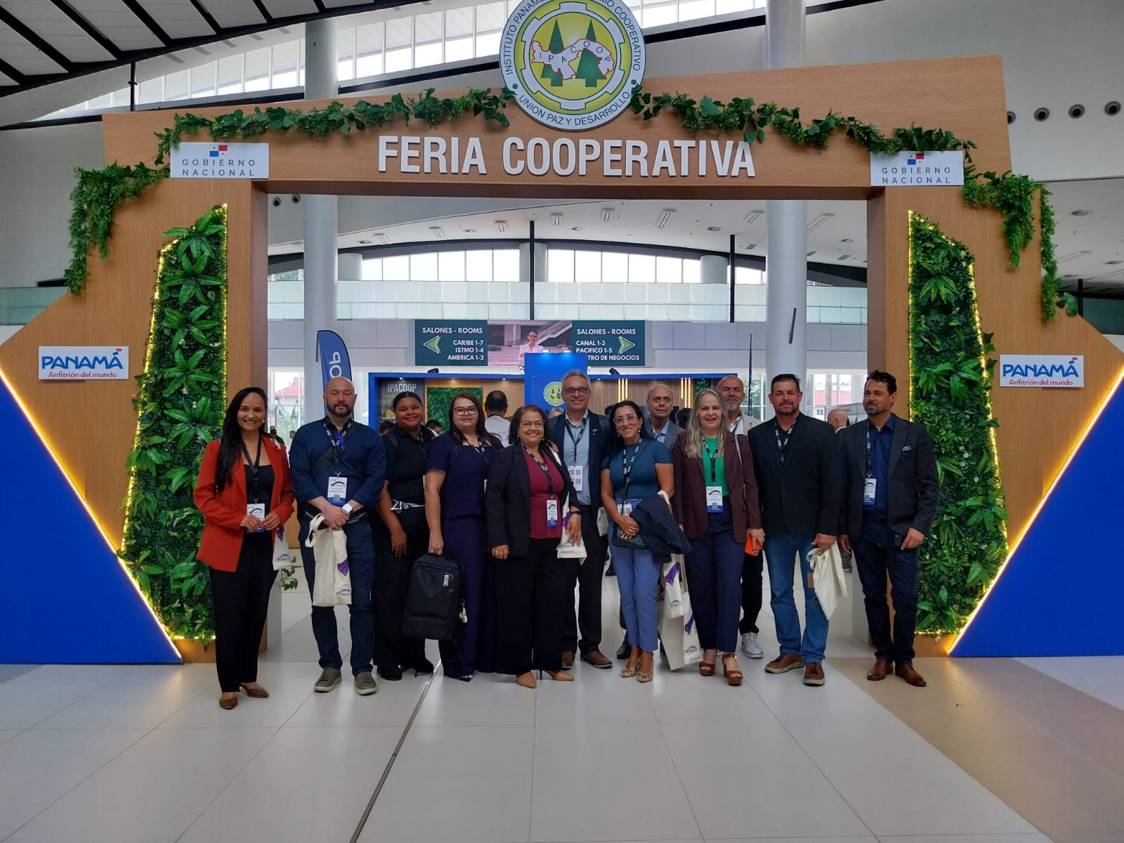 Sistema OCB/DF fortalece conexões internacionais em agenda cooperativista no Panamá